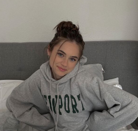 Sarah R.